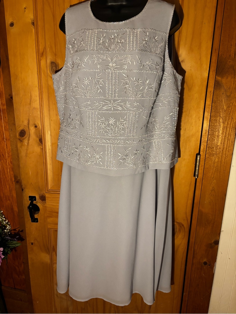 Sleeveless Embroidered Midi Dress in Pale Gray